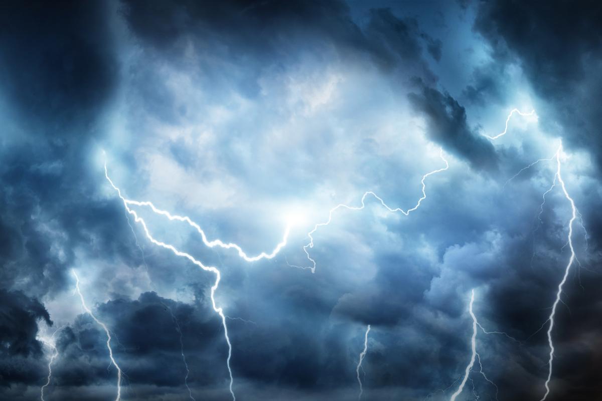 What Is a Ball of Lightning? Ball Lightning Explained