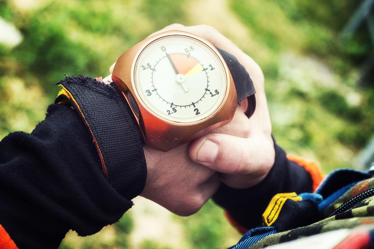 What Is an Altimeter and How Does It Work? Altitude Measurement Devices