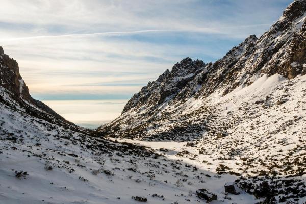 What Is a U-Shaped Glacial Valley? - What is a U-shaped glacial valley?
